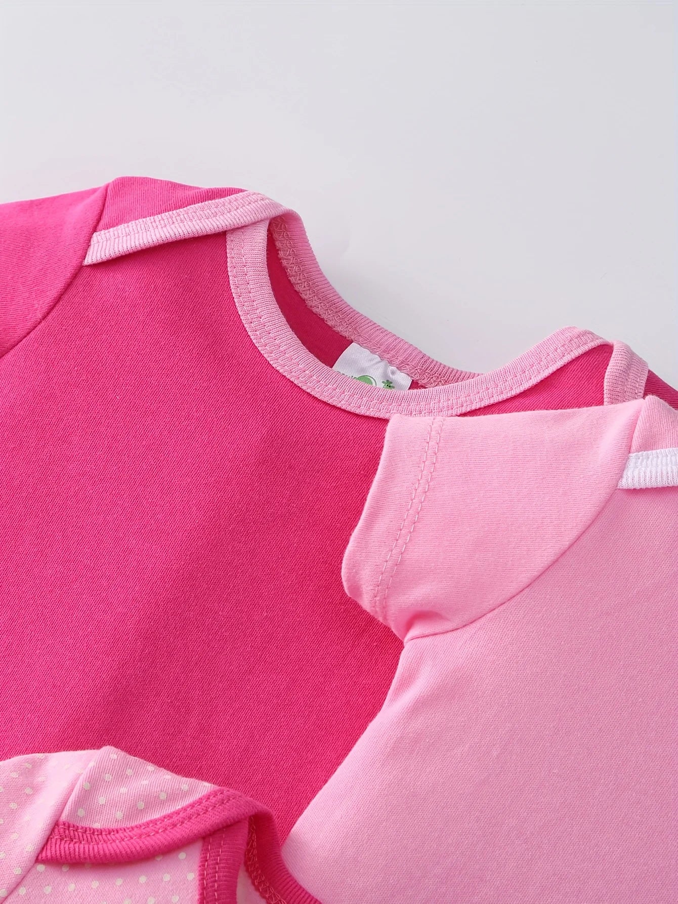 5pcs Baby Girls Short Sleeve Triangle Bodysuits, Cotton Breathable Floral & Heart Print Outfits, Essential Wear for Newborns, Hospital & Outdoor Use, Crew Neck,, Perfect for Outdoor